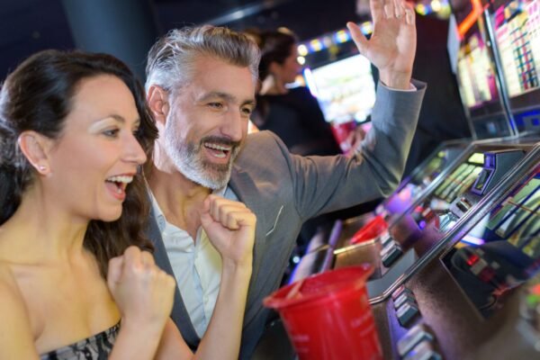 Availability of "Hold and Win" mechanic games.