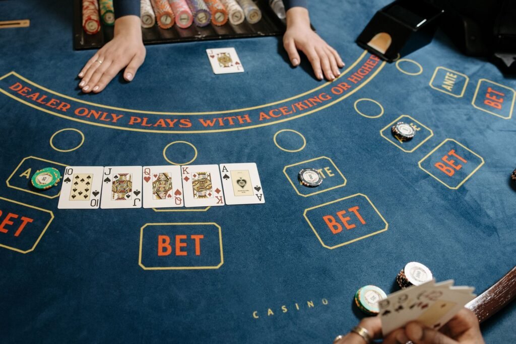 CrazyVegas Casino: VIP Fantasy Pass & Fast Cashout Slot Races
